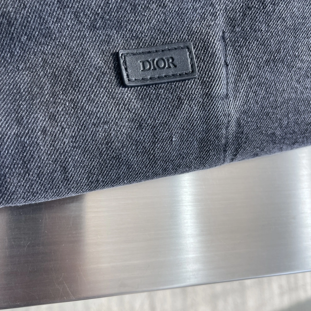 &wg.luxury--4ior suit item:E-F443C1139